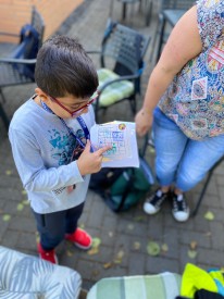 SchülerInnen der LVR Irena Sendler Schule beim Lebenslauf 2025